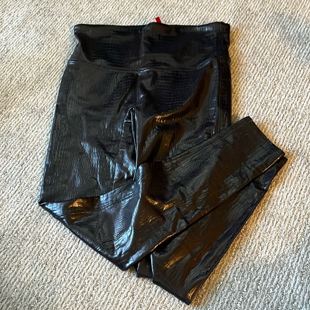 Spanx faux snakeskin leggings size L